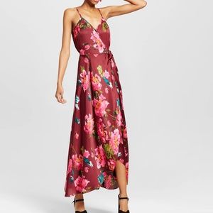 🎀 Floral Wrap Dress